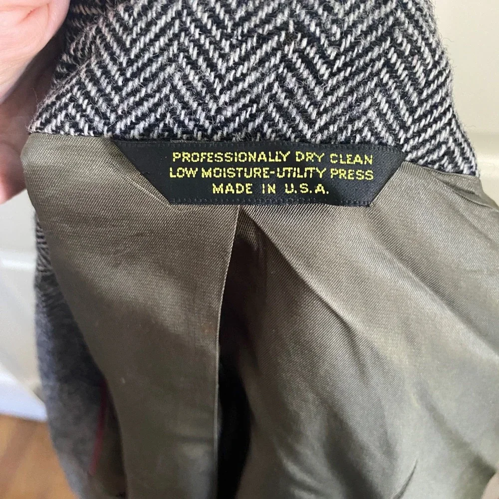 VTG Deansgate Herringbone Wool Blazer Men L/XL Made in USA Academia Classic READ
